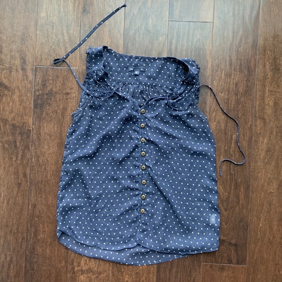 AMERICAN EAGLE Sleeveless Blouse Polka dot blue and white. Size XS. - Picture 1 of 8